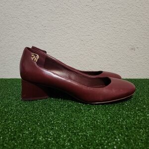 Tory Burch Elizabeth 40MM Round Toe Leather Pump, Cordovan Red size 6.5